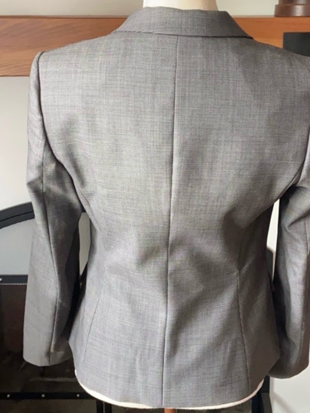 BOSS Hugo Boss Women's Gray Two-Button Tailored Blazer Size 6 - Picture 12 of 12